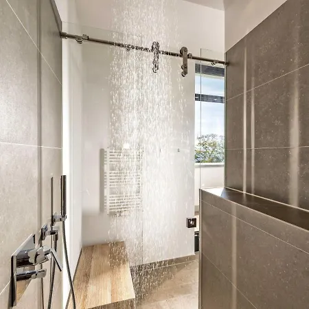 Philine - Penthouse 28 Mit Panoramablick, Pool, & Kamin Villa *