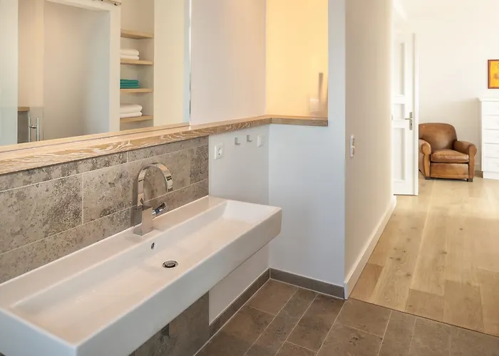 Philine - Penthouse 28 Mit Panoramablick, Pool, & Kamin